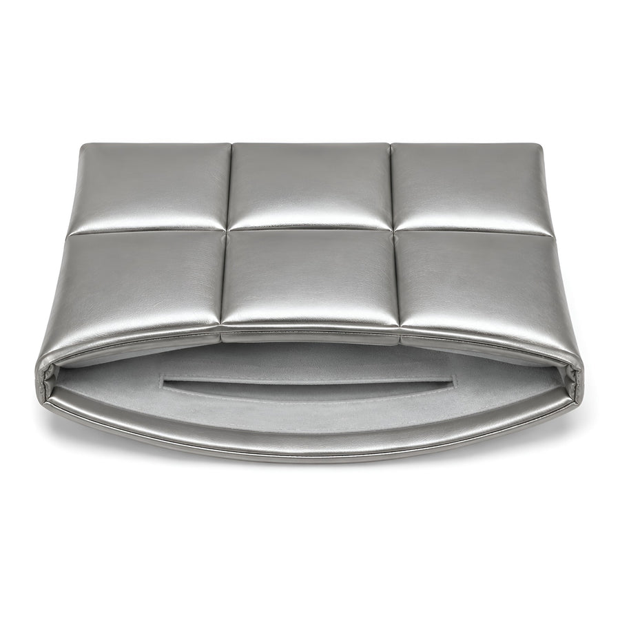 CHROMEN Magnetic Laptop Sleeve Silver